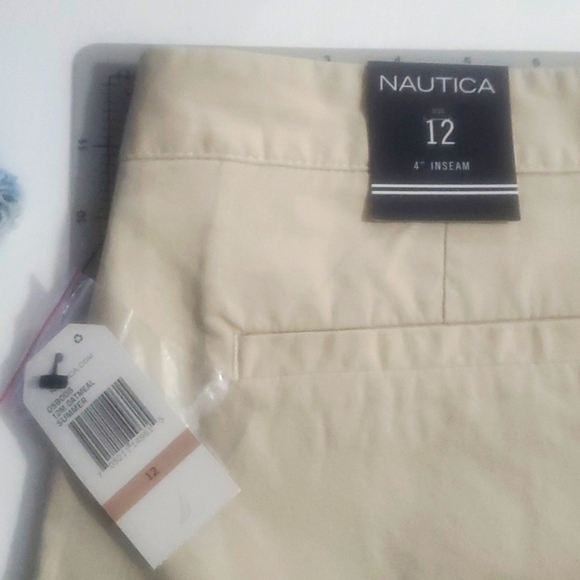 NWT NAUTICA 4" STRETCHV TWILL NAUTICAL SHORTS IN COLOR OATMEAL SZ 12 - Picture 6 of 10